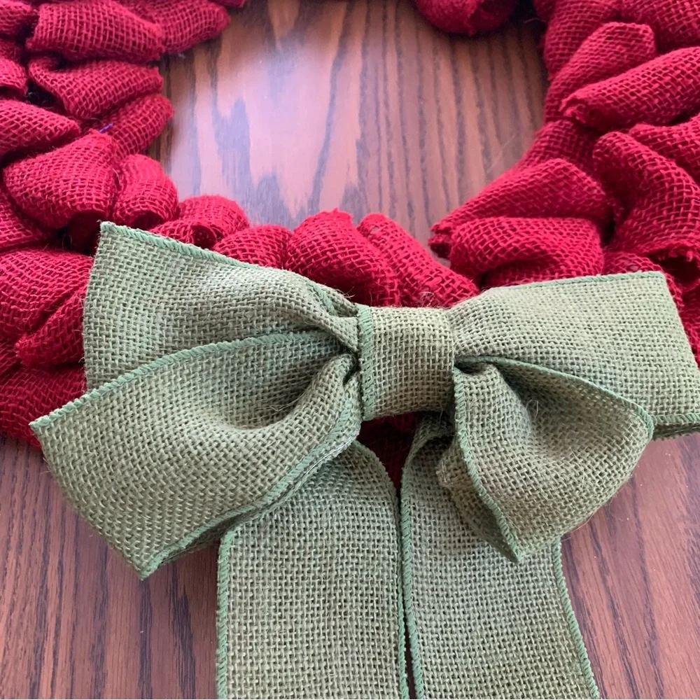 Red & Green Bow Burlap Wreath – Weaved Holiday Decoration – Thick Wire Frame